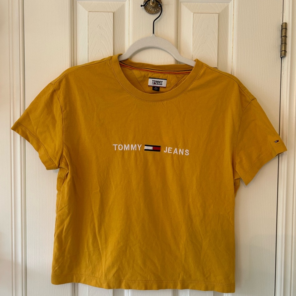 Tommy Jeans Mustard Yellow T-Shirt - Picture 1 of 3